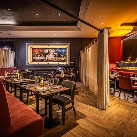 The Cumberland, London-3
