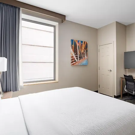La Quinta Inn & Suites By Wyndham Chicago Downtown-3