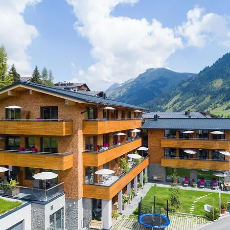 Mats Lech Alpenquartier-3