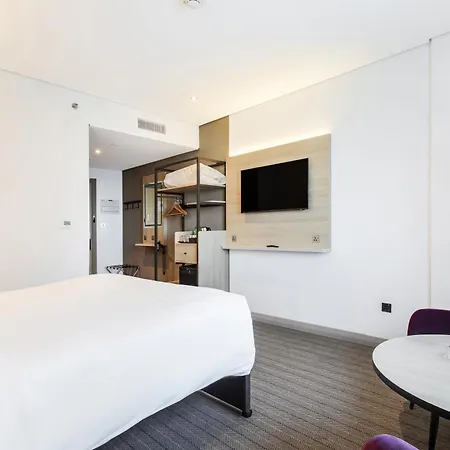 Premier Inn Abu Dhabi Capital Centre-2