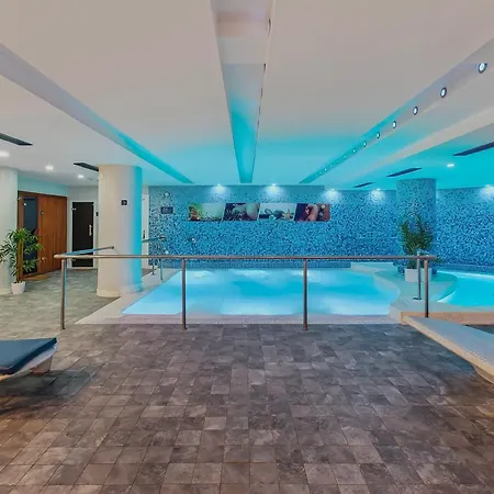 Wuau! Hotel Galanthus & Spa-3
