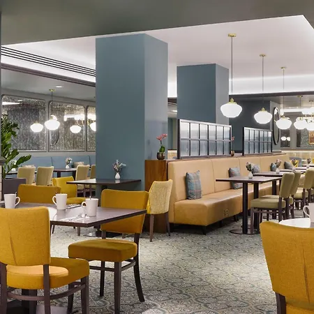 Hilton Edinburgh Carlton-3