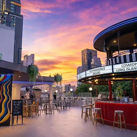 Radisson Suites Bangkok Sukhumvit-2