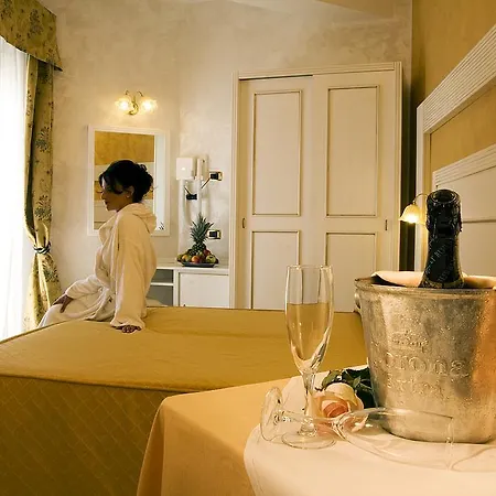 Hotel Diplomat Palace-3