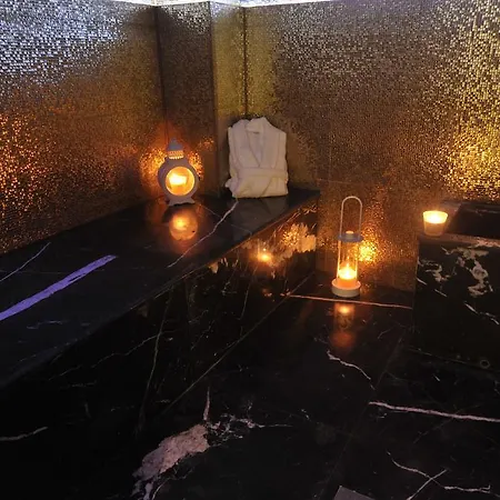Le Trianon Luxury Hotel & Spa-3