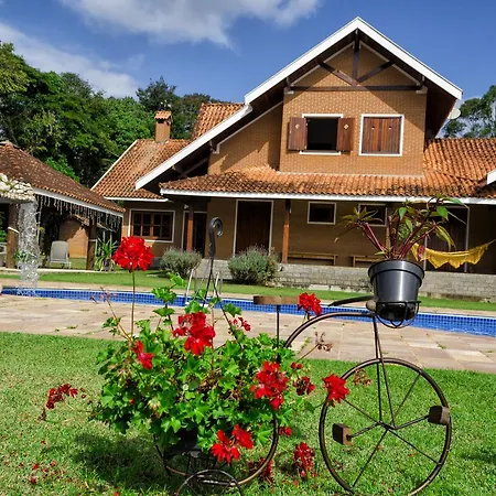 Pousada Casa Da Colina-2