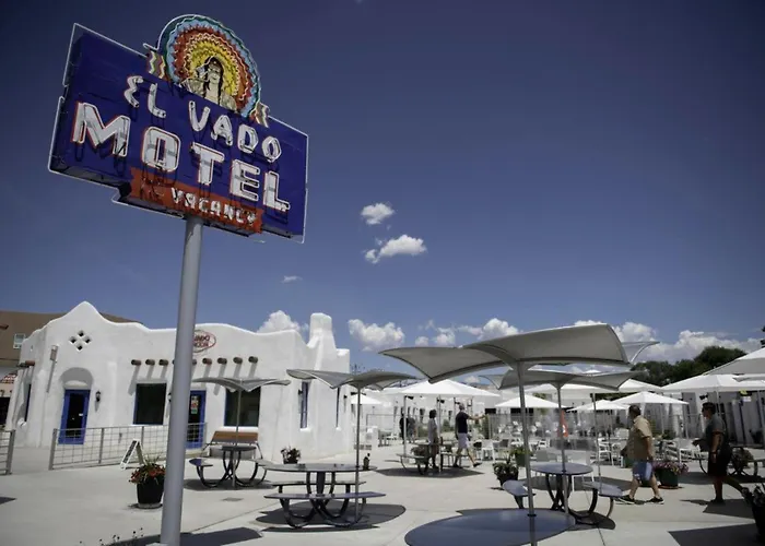 El Vado Motel