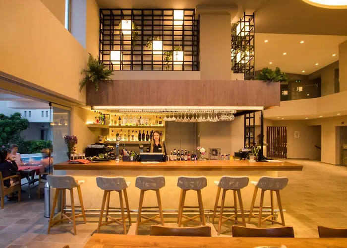 Parasol Luxury Hotel & Suites Adults Only