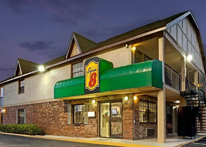 Americana Inn & Suites