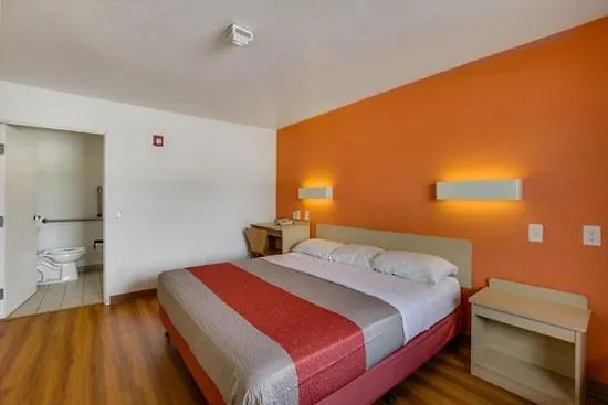 Motel 6-Columbia, Sc - West