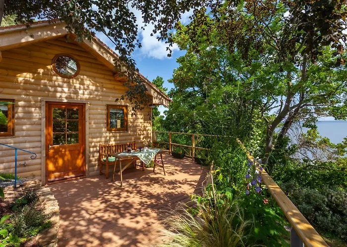 Porthole Log Cabin