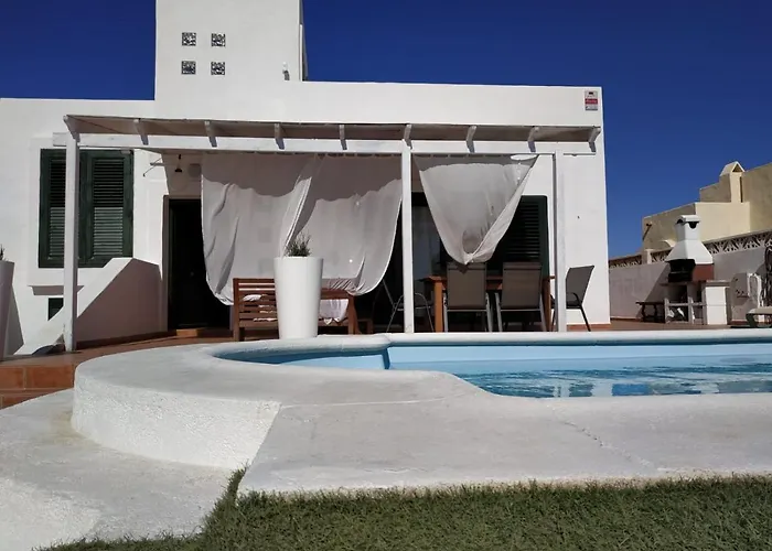 Guest house: Aloha Surf House