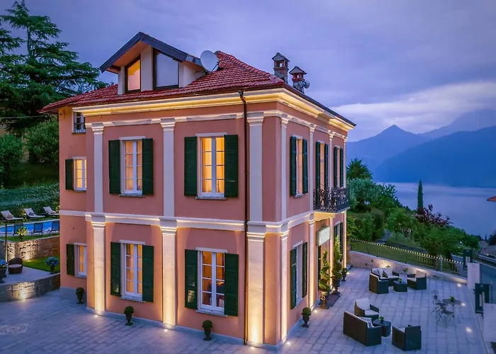 Villa: The Lake Como Villa
