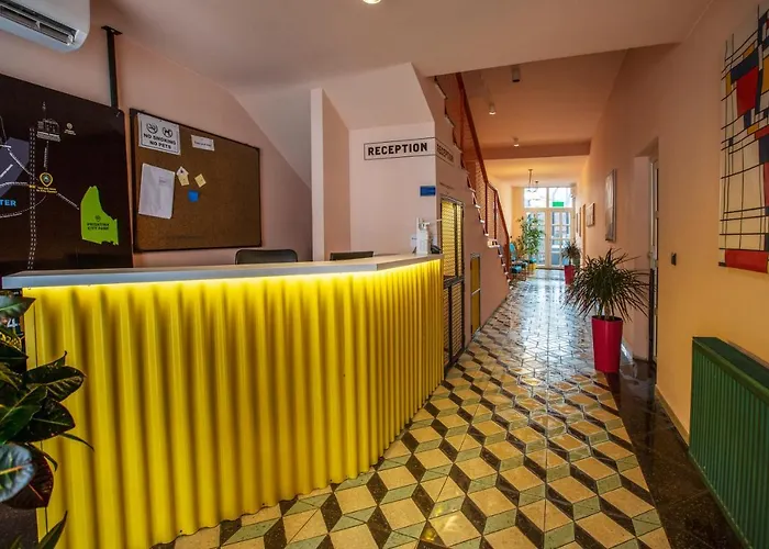 Hotel 4 Llulla