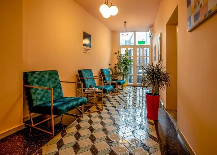 Hotel 4 Llulla