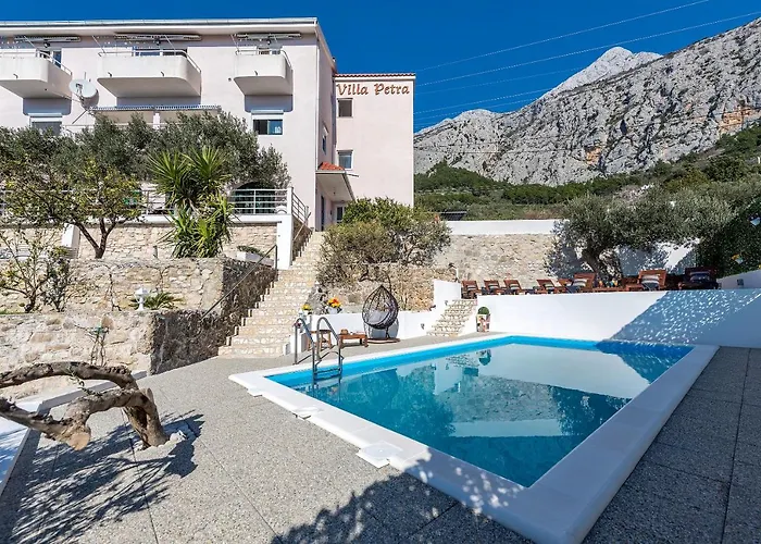 Villa Petra Apartment With Private Pool