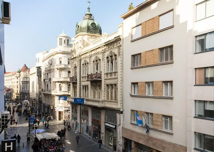 Guest house: Prince Hall