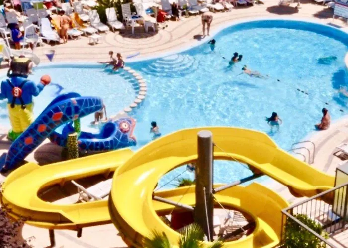 Hotel Azzurra di Gobbi Gestioni srl