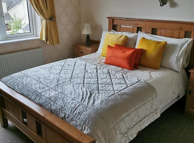 Luxury hotel only: Noraville House