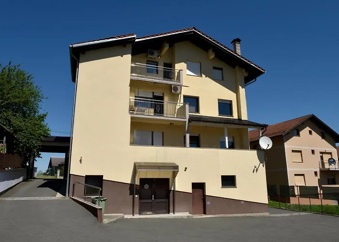 Apartmani I Bungalovi Trojka
