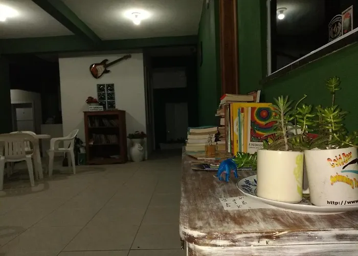 Hotel de praia: Pousada Camping Bombinhas