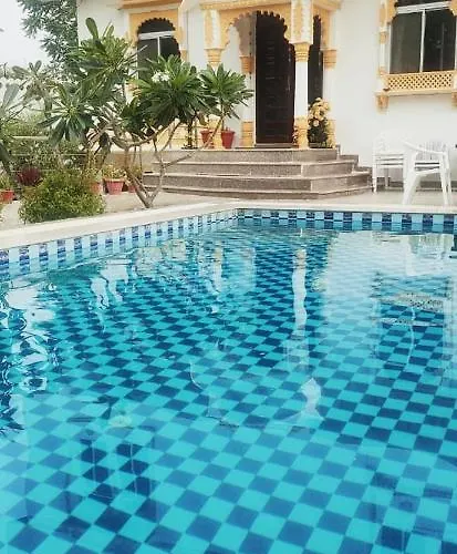 Luxury hotel only: Royal Heritage Haveli Udaipur