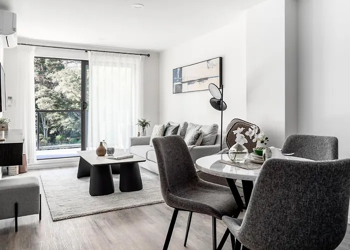 Sunrise Garden Suites