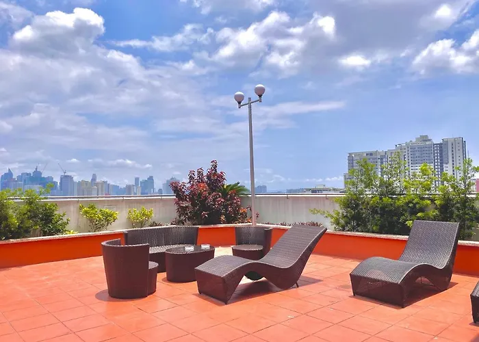 I Suites Malate Hotel & Condotel