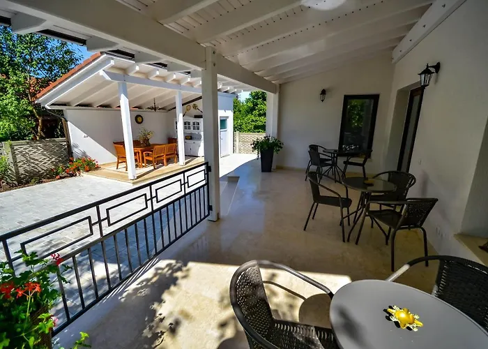 Casa Mora