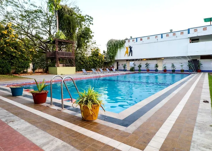 Cheap hotels Arristo Resorts And Club