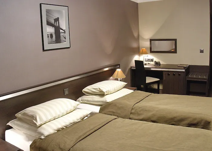 Beach hotel: Hotel Ikar