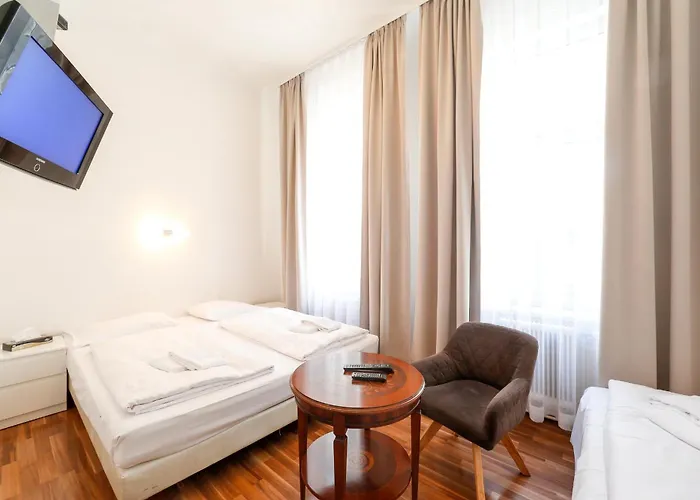 Timeout City Hotel, 5 Min To City Center, Self Check In