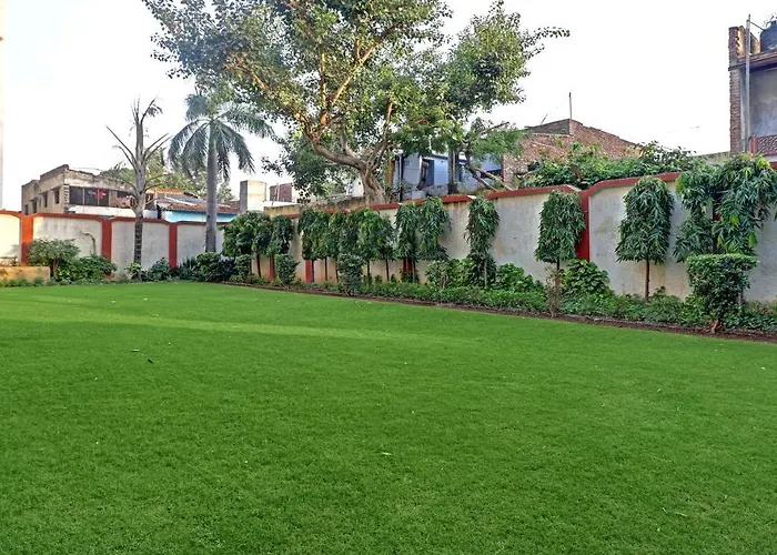 Hotel: Treebo Trend Kaant Palace Fatehabad Road