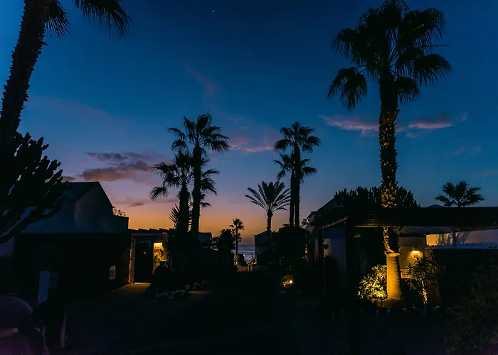 Villa mit Pool: Kamezi Boutique Hotel Villas