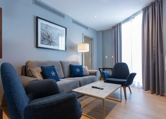 Self catering: Hotel Lima - Adults Recommended