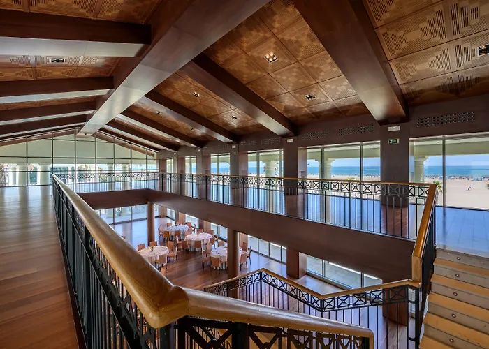 Las Arenas Balneario Resort