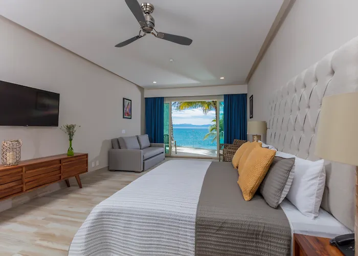 Cheap hotel: Vista Vallarta All Suites On The Beach