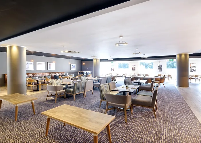 Hotel near College: Holiday Inn Coventry M6, J2 By Ihg