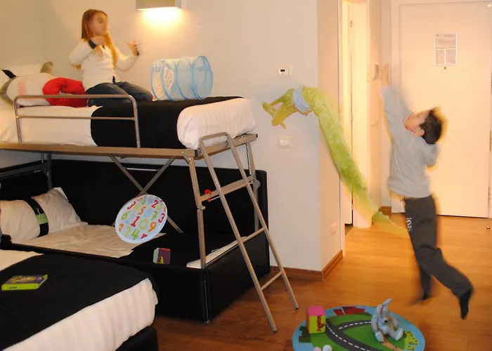 4 sterren hotel: Holiday Inn Genoa City By Ihg