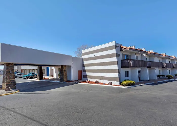 Resort: Hotel Inn Santa Fe