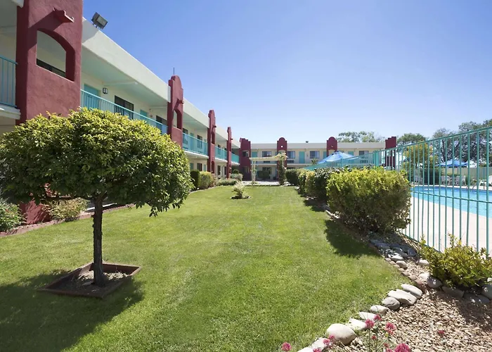 3 star hotel: Days Inn By Wyndham Santa Fe New Mexico