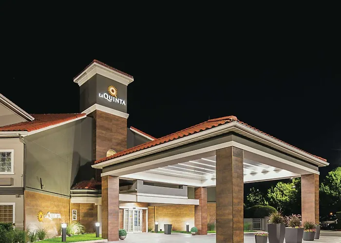 Dog friendly hotels La Quinta By Wyndham Fort Worth North