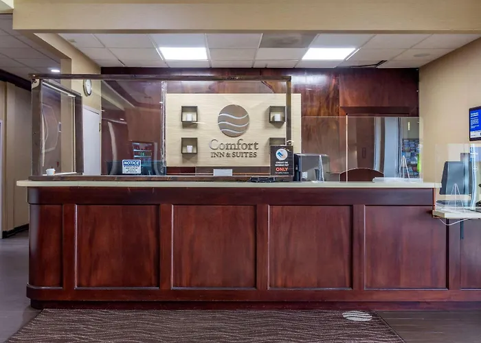 Cheap hotel: Comfort Inn & Suites Seattle North