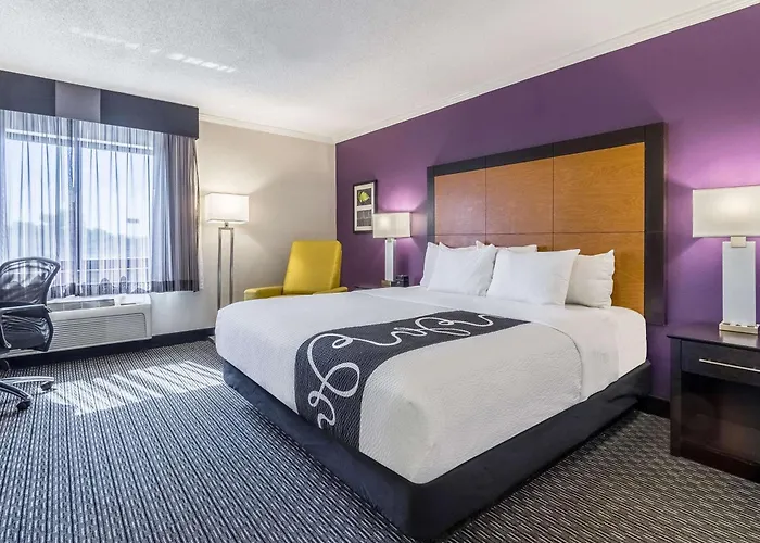 La Quinta Inn & Suites By Wyndham Phoenix