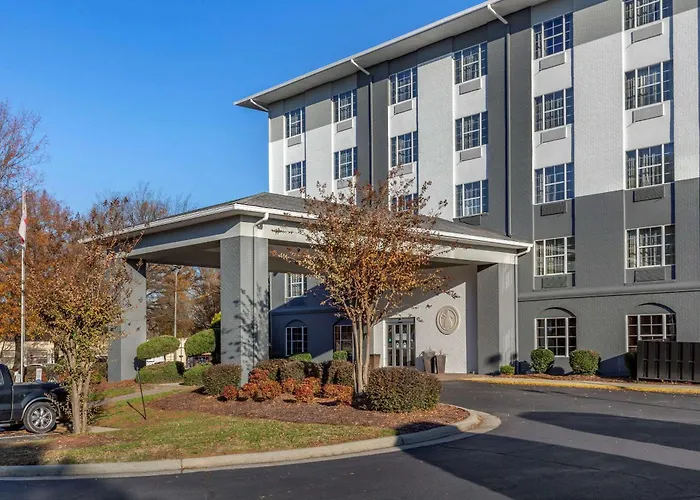 Comfort Suites Pineville - Ballantyne Area