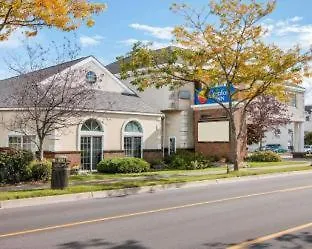 Boutique hotel only: Comfort Inn Lakeside