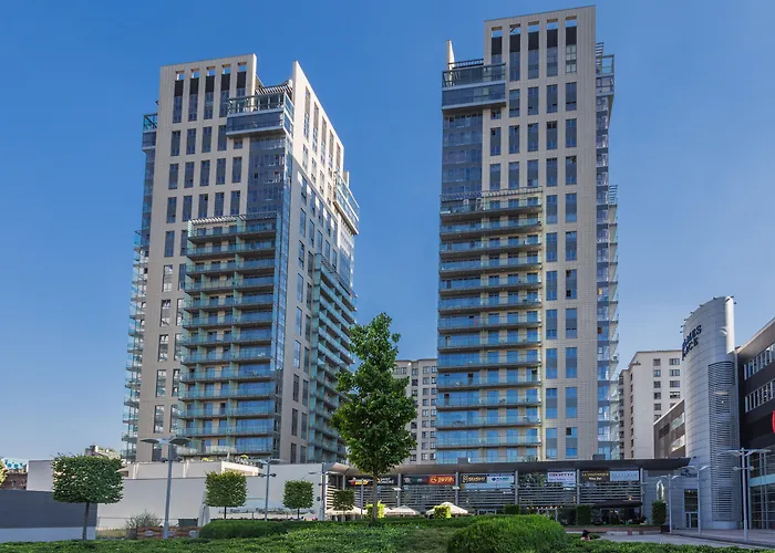 Resort: Platinum Residence