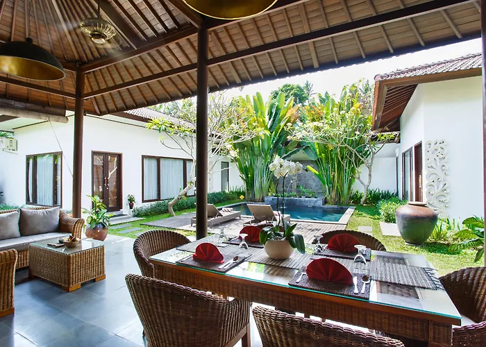 Raya Villa