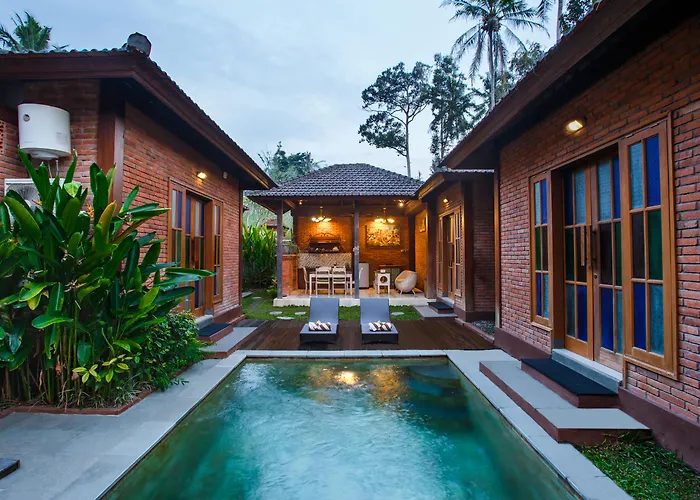 Raya Villa