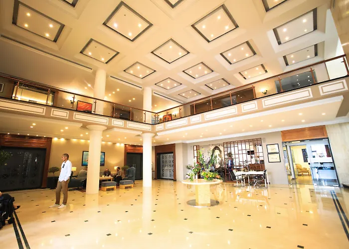  Riviera And Beach Lounge, Beirut